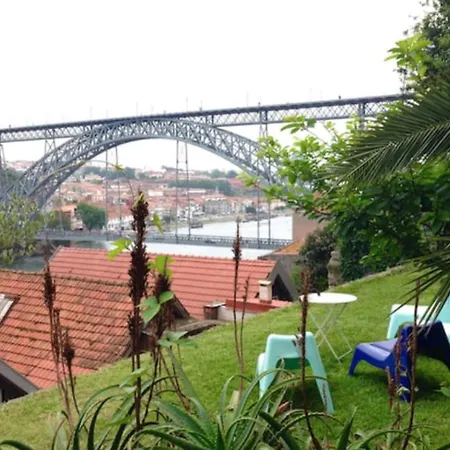 Апартаменты Eiffel Riverside Garden